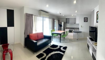 Property image 1 of 12