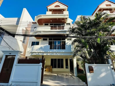 Property image 1 of 22