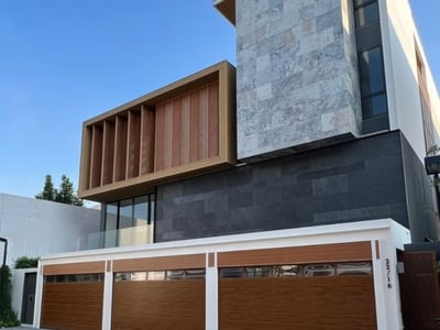 Property image 1 of 4