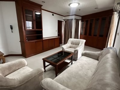 Property image 1 of 5
