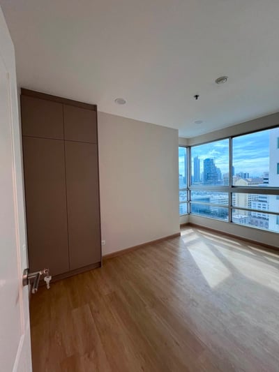 Property image 1 of 6
