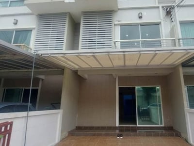 Property image 1 of 5