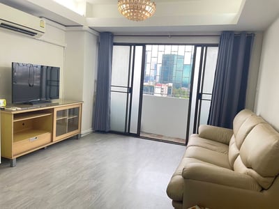 Property image 1 of 11