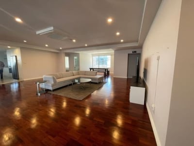 Property image 1 of 5