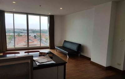 Property image 1 of 13