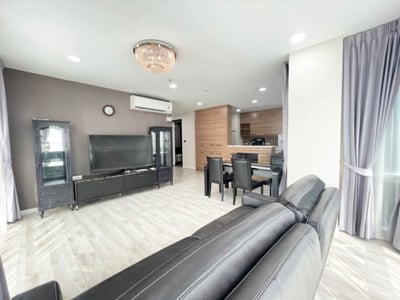 Property image 1 of 5