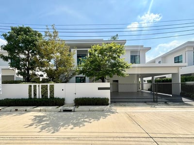 Property image 1 of 18