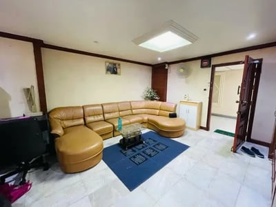 Property image 1 of 4