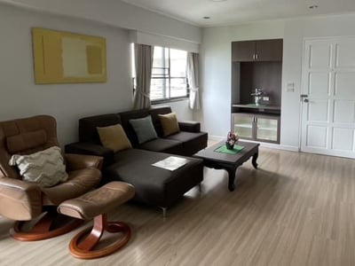 Property image 1 of 5