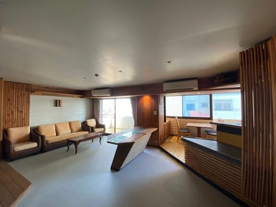 Property image 1 of 18