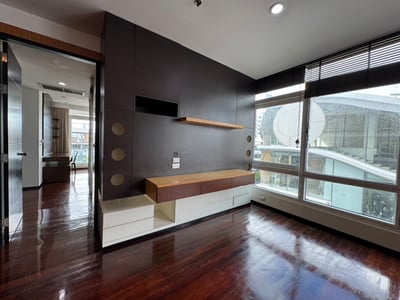 Property image 1 of 12