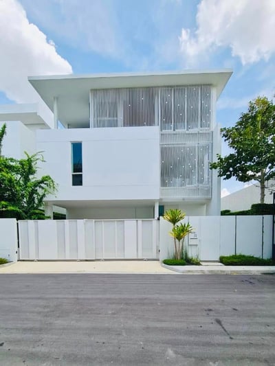 Property image 1 of 9