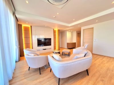 Property image 1 of 5