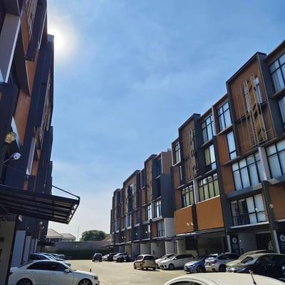 Property image 1 of 17