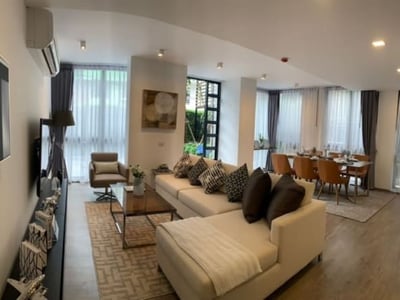 Property image 1 of 5