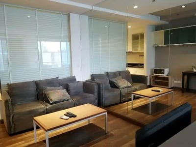 Property image 1 of 6