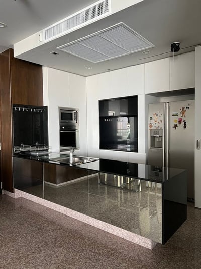 Property image 1 of 6