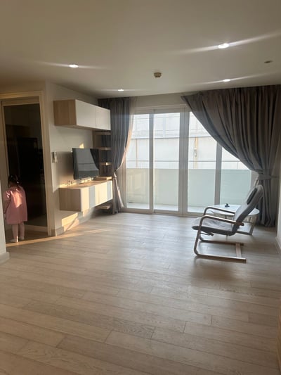 Property image 1 of 17