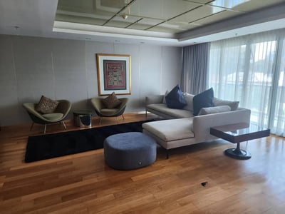 Property image 1 of 5