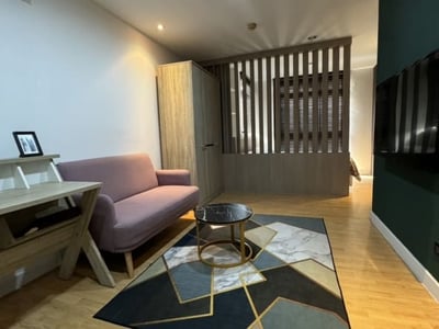 Property image 1 of 5