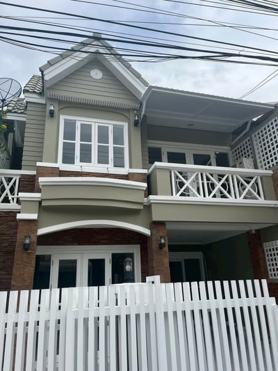 Property image 1 of 13