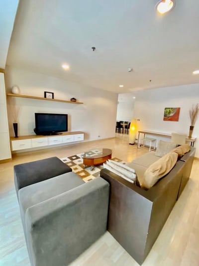 Property image 1 of 11