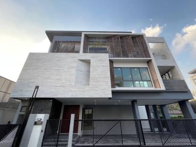 Property image 1 of 5