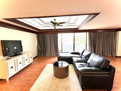 Property image 1 of 12