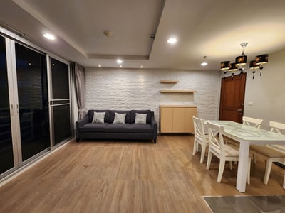Property image 1 of 21