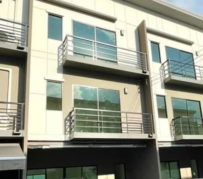 Property image 1 of 5