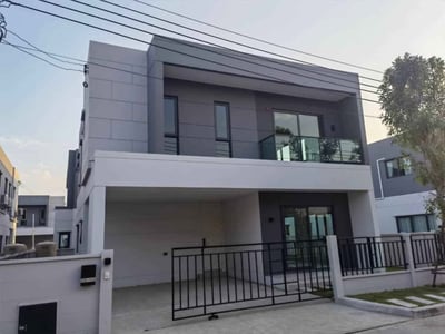 Property image 1 of 13