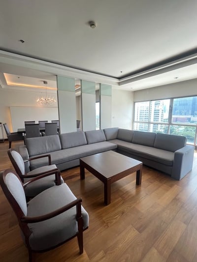 Property image 1 of 18