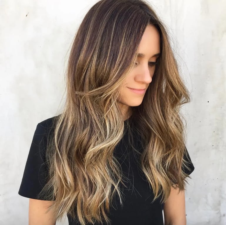 In this image show, the New Bronde Balayage hairstyles.