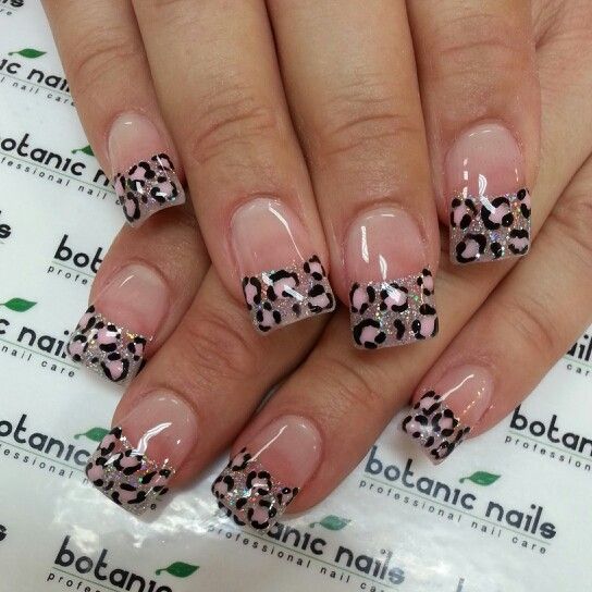 In this image show, the flare nails shape with cute vibrent color.