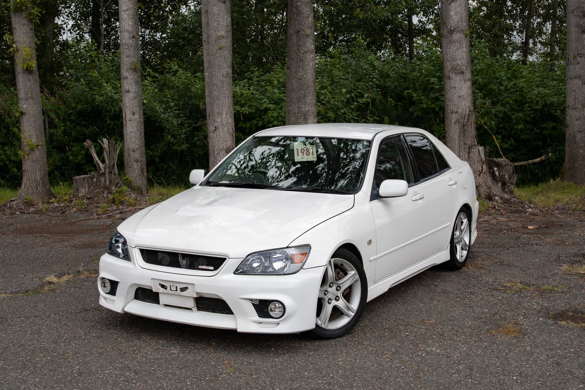 1999 Toyota Altezza, Z Edition SXE10 for sale | JDMBUYSELL