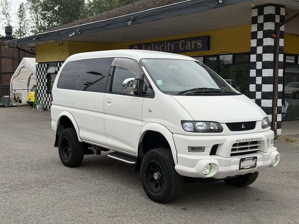 2004 Mitsubishi Delica, auction grade for sale | JDMBUYSELL