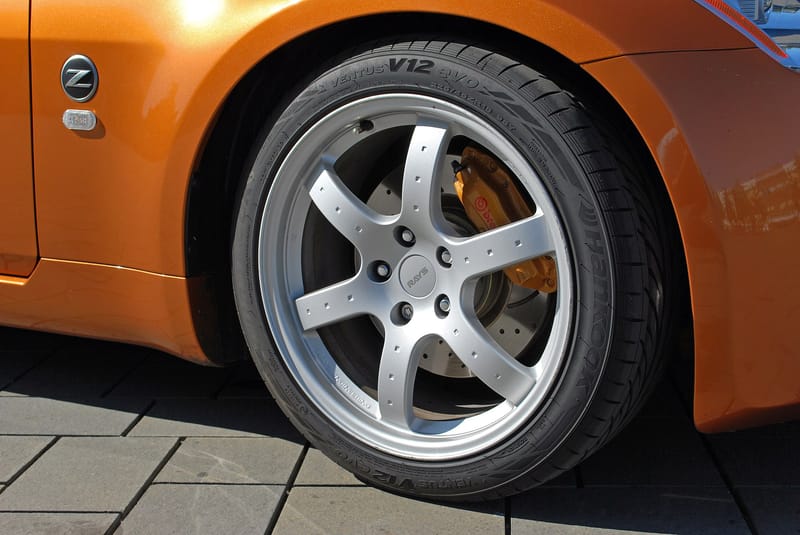 Nissan Fairlady Z Z33 — JDM hero image