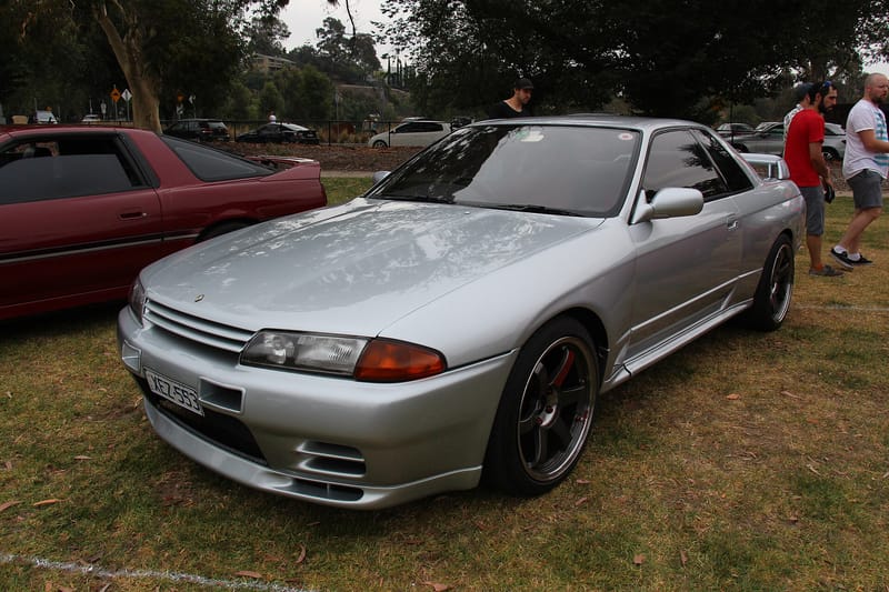Nissan Skyline R32 — JDM hero image