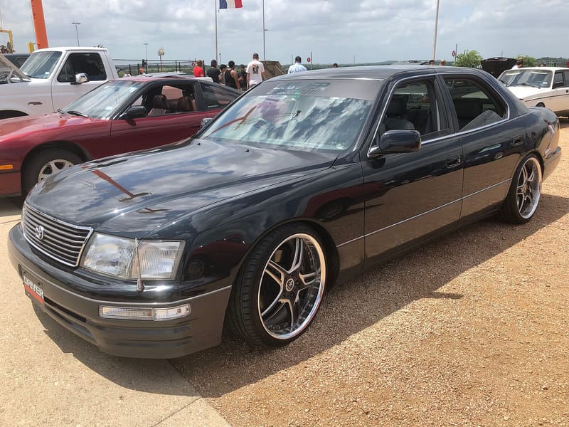 Toyota Celsior XF20 (UCF20/UCF21) — JDM hero image
