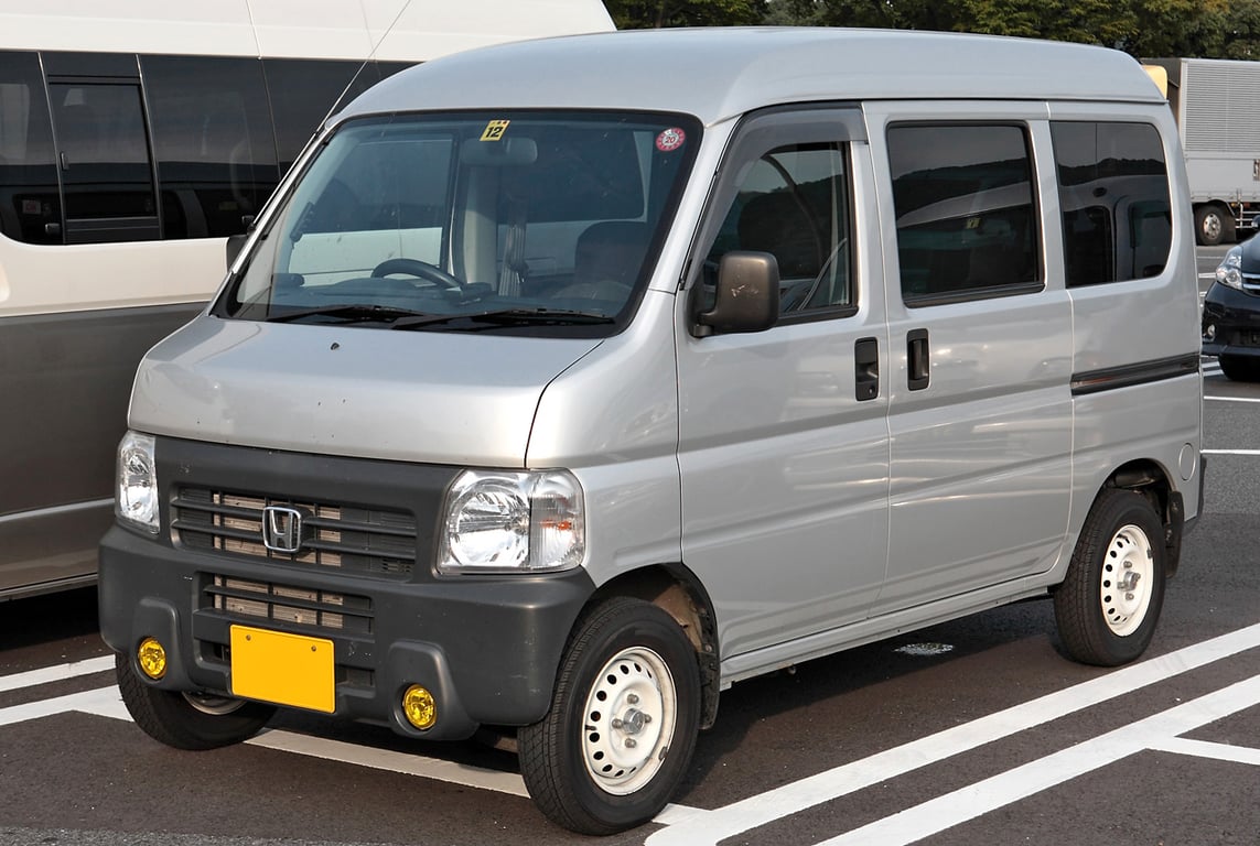 Third-generation Honda Acty Van (HH5), front three-quarter view