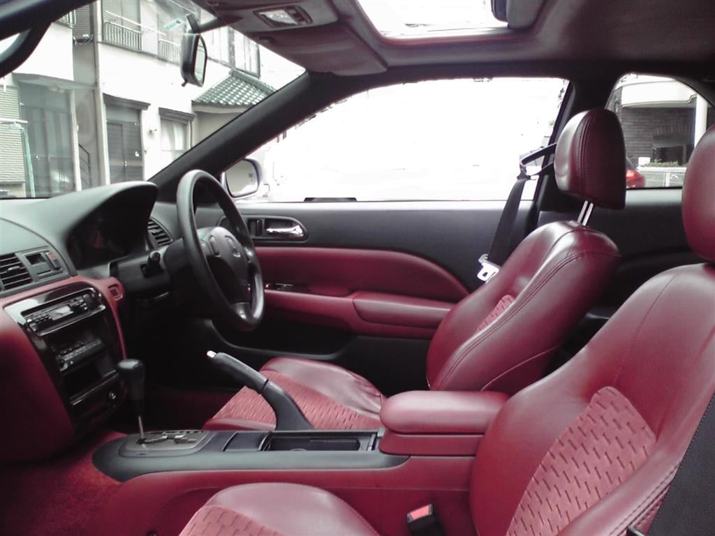Interior of a fifth-generation Honda Prelude, Japanese market