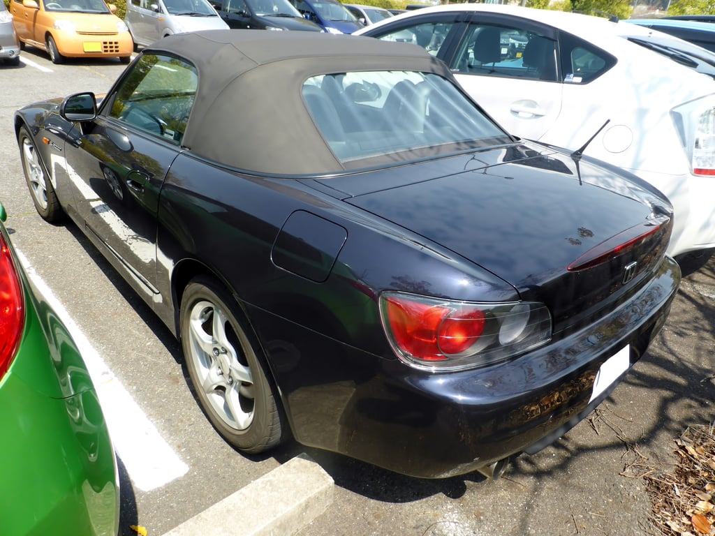 Honda S2000 AP1 roadster, rear view