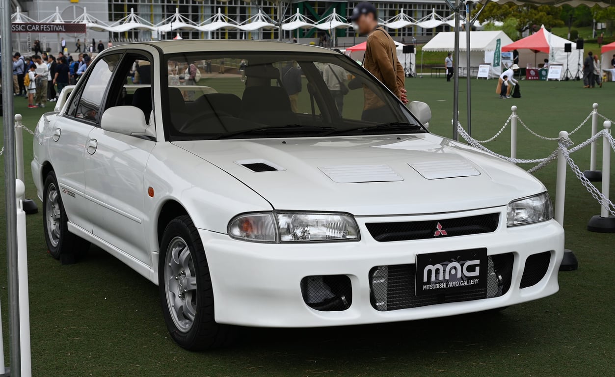 1992 Mitsubishi Lancer GSR Evolution (Evolution I), front three-quarter view