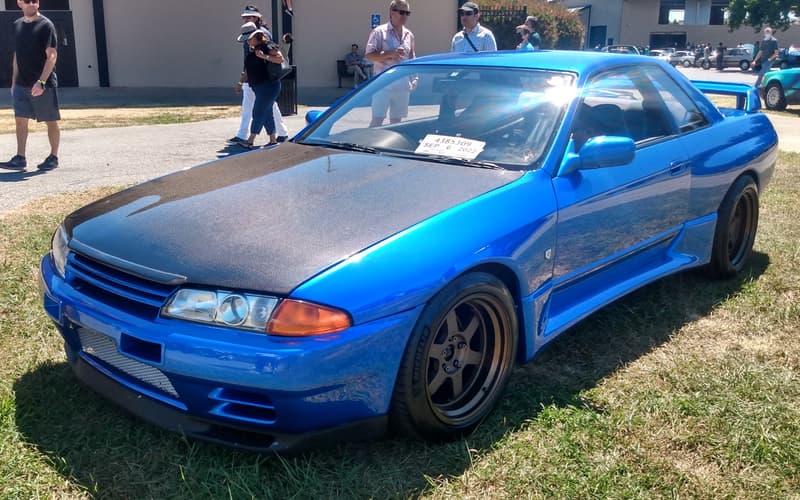 Front view of a Nissan Skyline R32 GT-R