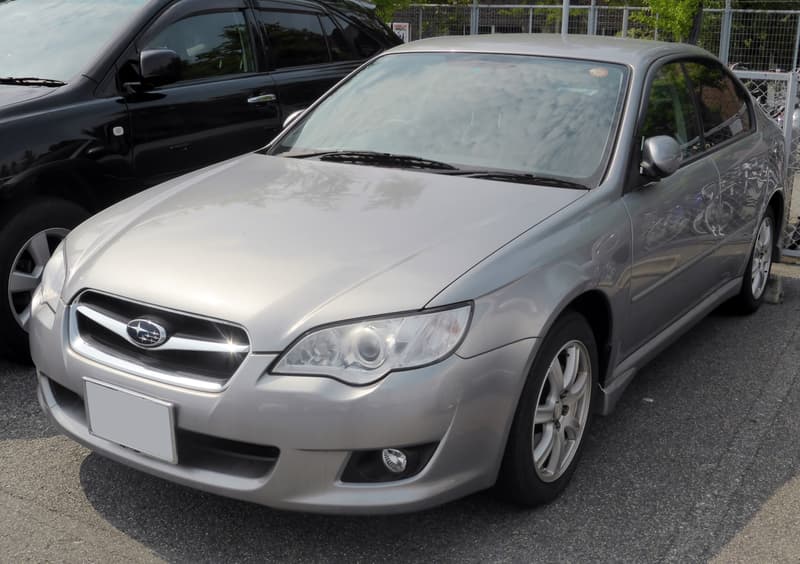Subaru Legacy B4 2.0GT (BL5) sedan, front view