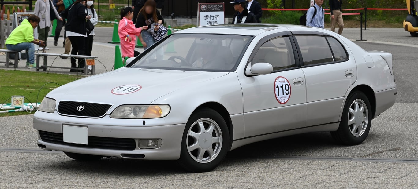 1993 Toyota Aristo, first generation, front view