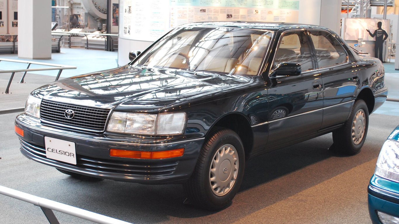 Toyota Celsior, first generation, three-quarter view