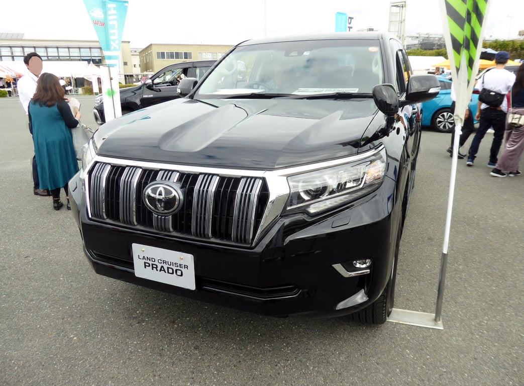 Toyota Land Cruiser Prado TX L Package diesel, type LDA-GDJ150W-GKTEY, Japan