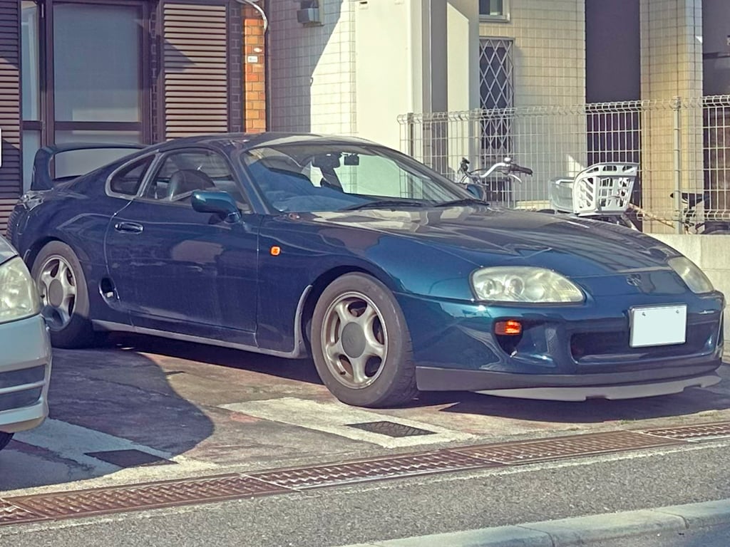 Toyota Supra RZ (E-JZA80), blue coupe