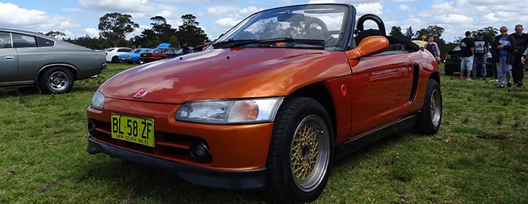 Honda Beat PP1 kei roadster, front three-quarter view with top down
